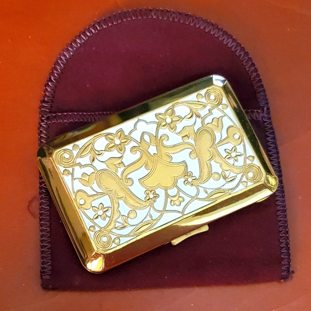 Richard Hudnut 30's Triple Compact